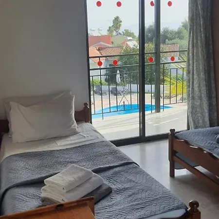 Apartmanhotel Palmyra 3*