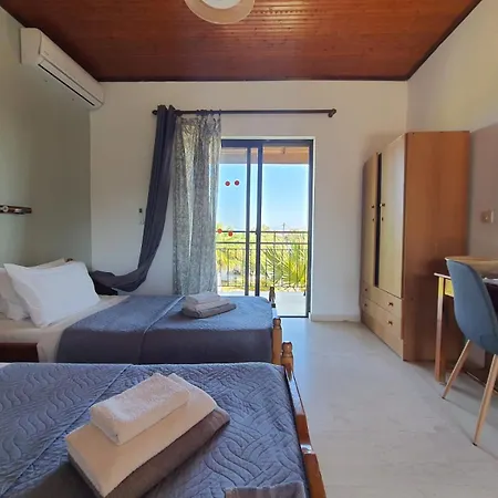 Palmyra Kavos